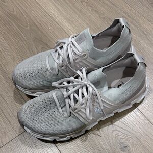 Women’s On Cloudswift 9.5